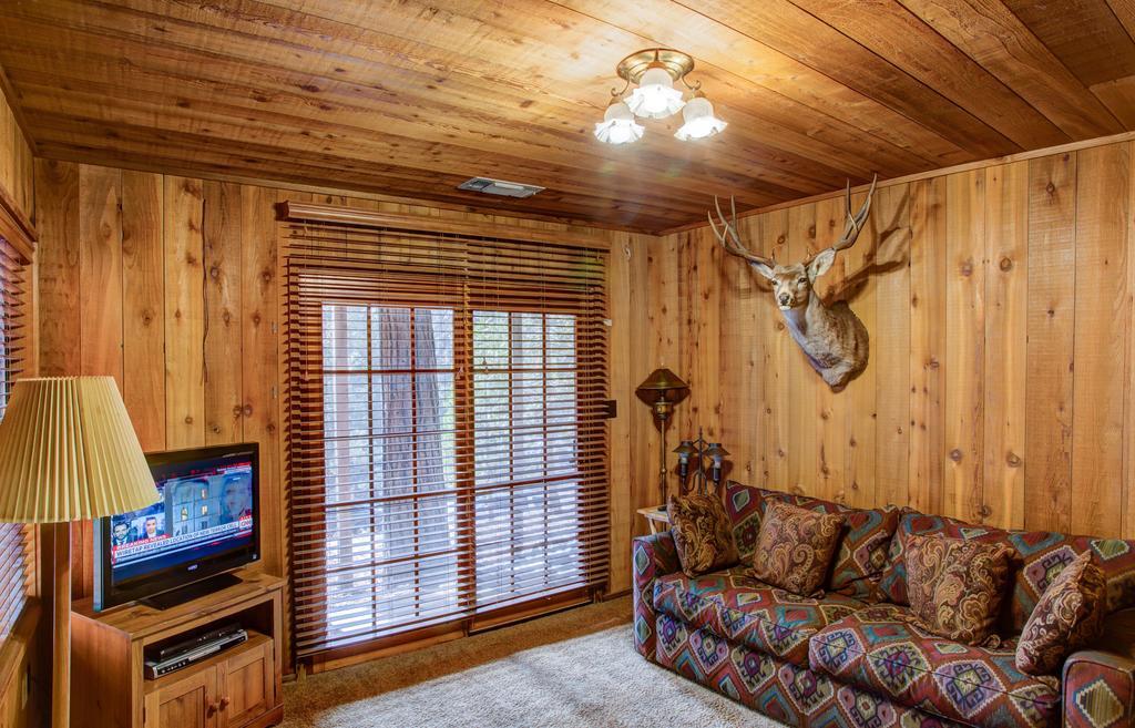 17B Tylers Timber Lodge Wawona Eksteriør bilde